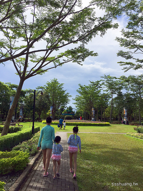 【知卡宣親水公園】2023花蓮玩水景點，50元入場，12歲以下免費入園