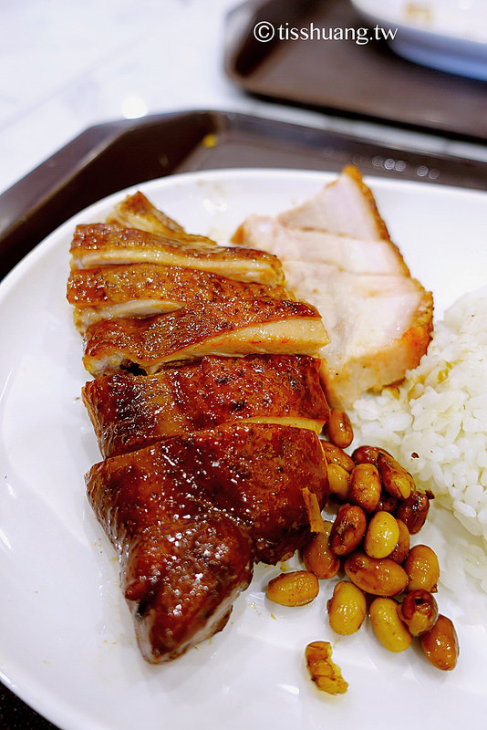 HOYII台北車站美食推薦｜來自新加坡的「了凡油雞飯麵」｜滑嫩的好滋味｜摘星星終於不用排隊了(已歇業)