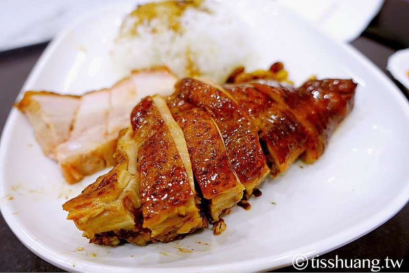 HOYII台北車站美食推薦｜來自新加坡的「了凡油雞飯麵」｜滑嫩的好滋味｜摘星星終於不用排隊了(已歇業)