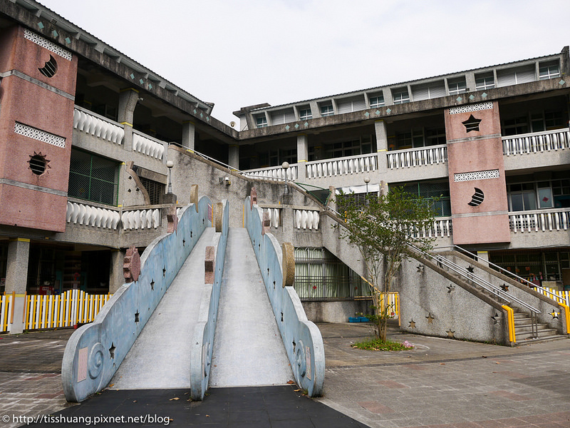 宜蘭中山國小溜滑梯