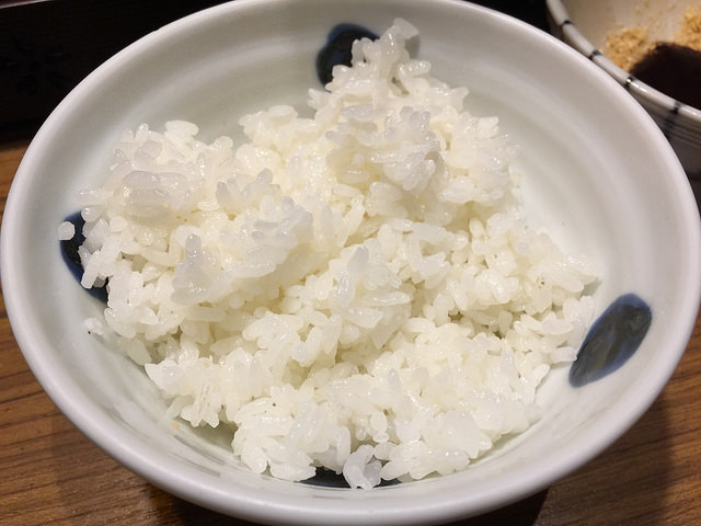 中壢大江購物中心美食推薦｜靜岡勝政日式豬排-超美味厚切豬排