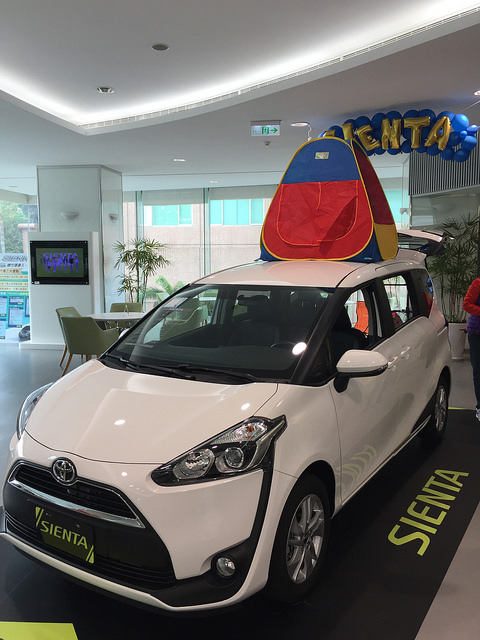 [Gary哥買車]TOYOTA SIENTA7人座休旅車-五月天代言汽車SUV+MVP，百萬以下，CP值高，稅金比WISH省$6000