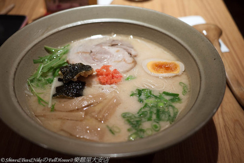 永康街樂麵屋｜推沾麵還有超有趣的點菜機｜豚骨拉麵和沾麵我都喜歡