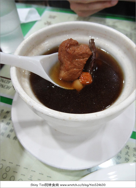 香港鑫華茶餐廳-道地的港式好味道，天天有新煲湯，捷運東門站美食推薦