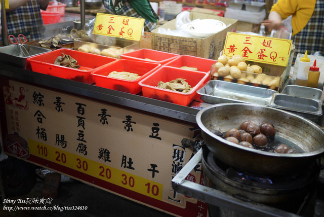 桃園大溪老街必吃美食｜老阿伯現滷豆乾｜原來大溪豆乾真的名不虛傳