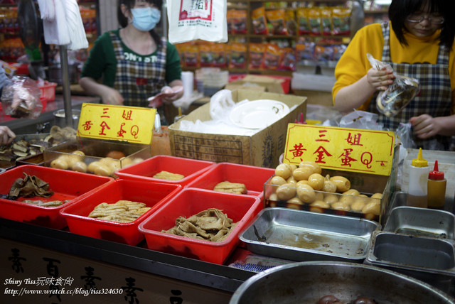 桃園大溪老街必吃美食｜老阿伯現滷豆乾｜原來大溪豆乾真的名不虛傳