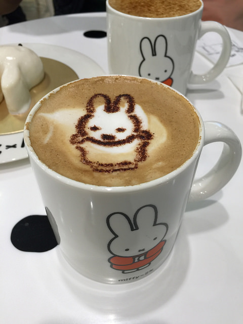 [中和環球購物中心]米飛兔主題餐廳-miffy x 2% CAFE超療癒的下午茶