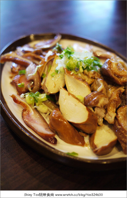 淡水美食｜黑店排骨飯｜黑殿飯店｜台灣古早味｜淡水必吃排骨飯