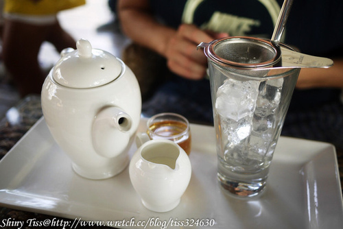 水灣餐廳waterfront榕堤店｜彷彿置身峇里島｜淡水看夕陽的好去處