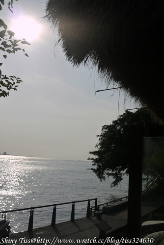 水灣餐廳waterfront榕堤店｜彷彿置身峇里島｜淡水看夕陽的好去處