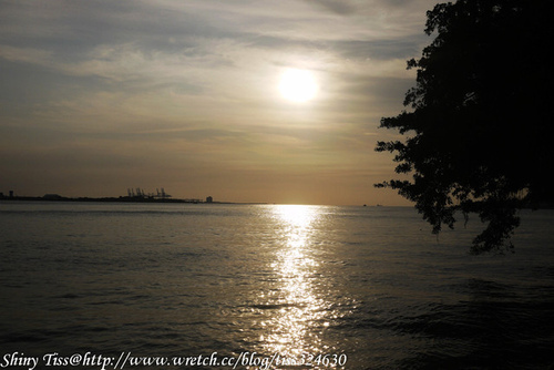 水灣餐廳waterfront榕堤店｜彷彿置身峇里島｜淡水看夕陽的好去處