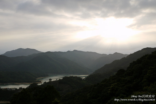 新北景點｜石碇千島湖｜詢問度破表‧會流淚的台灣美景