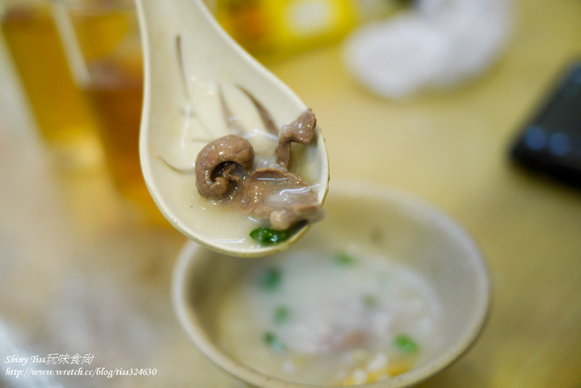 香港早餐推薦｜旺角富記粥品｜老字號的好味道｜最有記憶點的粥品