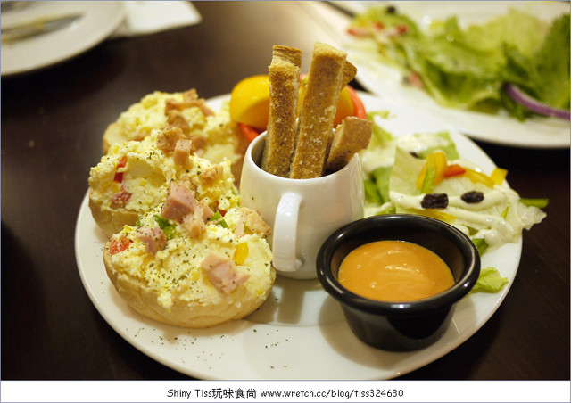 [食記]CP值超高的POND BURGER，聚餐好去處