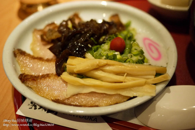 [食記]排隊美食朝聖去-來自日本北海道的山頭火拉麵