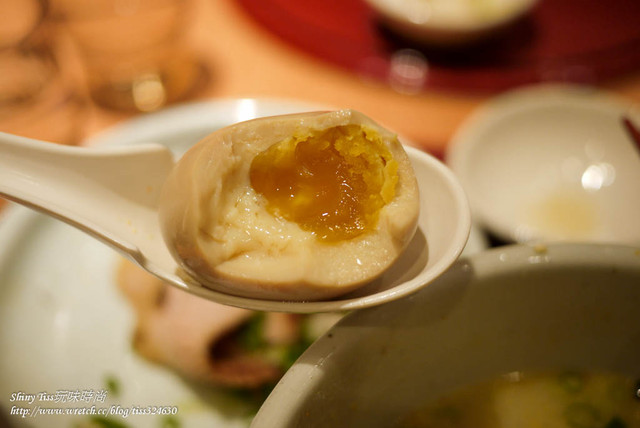 [食記]排隊美食朝聖去-來自日本北海道的山頭火拉麵