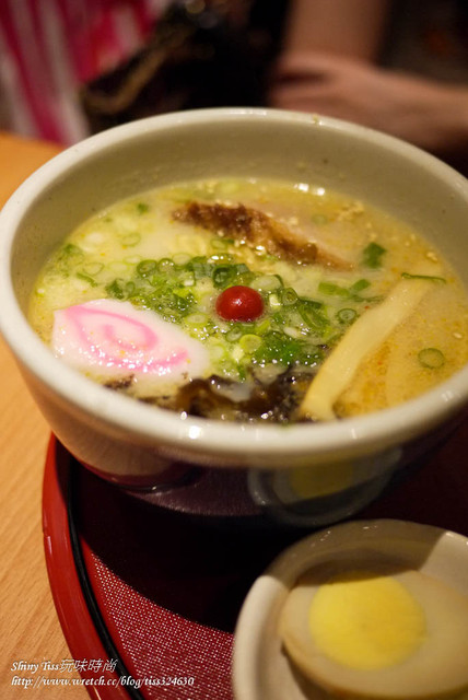 [食記]排隊美食朝聖去-來自日本北海道的山頭火拉麵