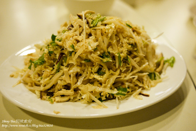 米其林必比登推介美食｜國父紀念館站美食餐廳｜北平都一處｜褡褳火燒和九轉肥腸好威喔