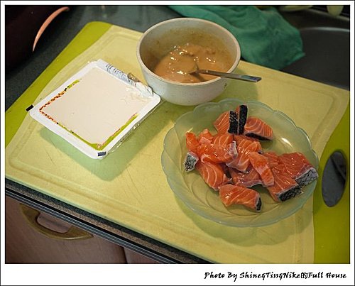 食譜分享｜日式味噌鮭魚湯｜COSTCO鮭魚排食譜