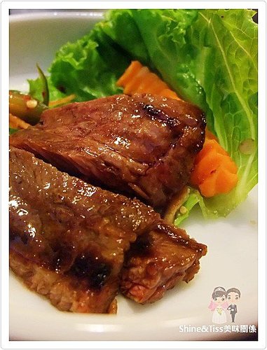 【兩班家韓式碳烤】新光三越A9美食推薦，信義區有專人服務的韓式燒肉