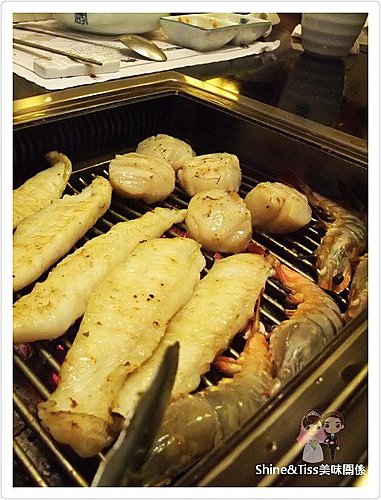 【兩班家韓式碳烤】新光三越A9美食推薦，信義區有專人服務的韓式燒肉