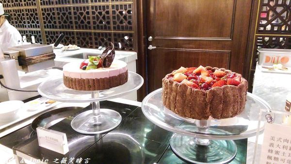 [南京復興站美食]六福皇宮Silk Road Feast絲路宴下午茶Buffet-大推甜點~~
