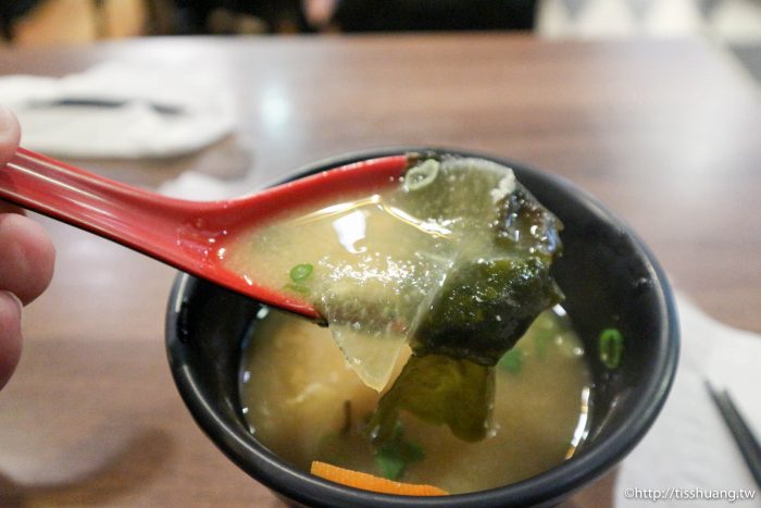 野狼炭火丼飯｜CP值破錶，一個人也可以吃燒肉｜捷運中山國中站美食