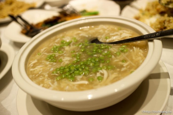 板橋凱撒caesarpark大飯店｜家宴中餐廳食記、價位及菜單參考｜食物好、服務好、氣氛好，很適合宴客及家族聚餐