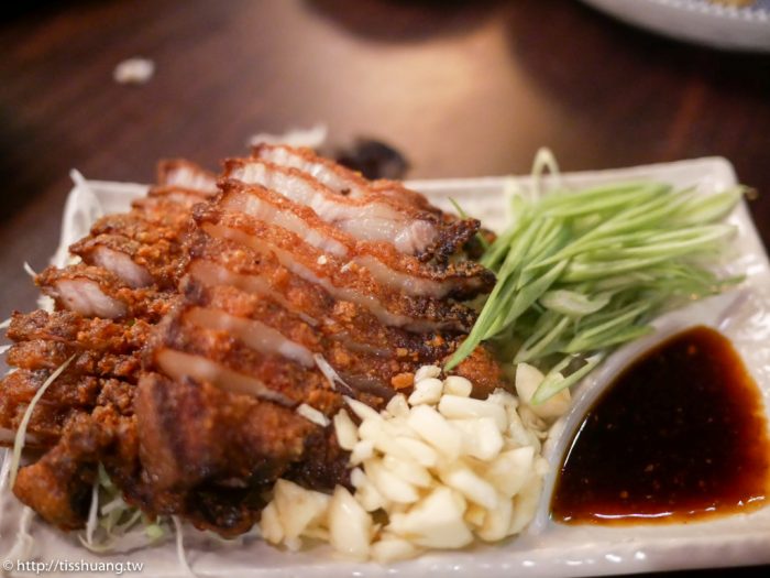 板橋DOMO居酒食堂｜板橋江子翠雙十路最新開幕日式小吃、串燒、丼飯，好吃又便宜CP值超高，宵夜推薦｜附菜單(已歇業）