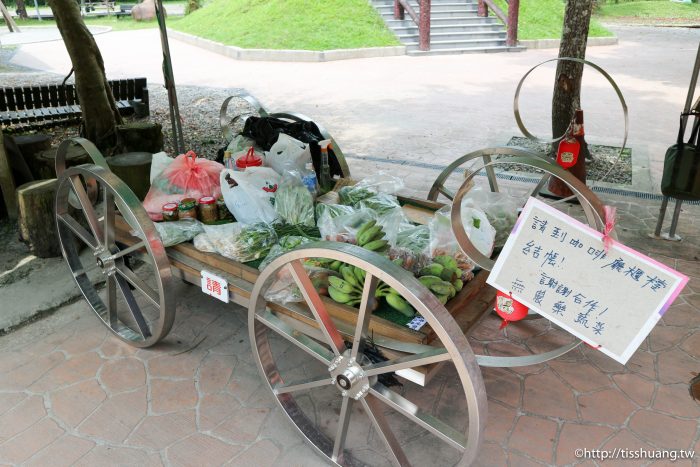 宜蘭三星景點推薦｜長埤湖風景區可靈營｜免門票免停車費還可以餵羊餵兔子還有魚跟鵝｜百孚懷香蔥油餅必吃