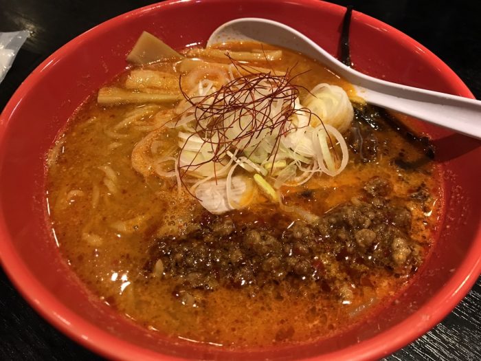 京都車站拉麵小路美食推薦｜富山黑拉麵｜麵家IROHA