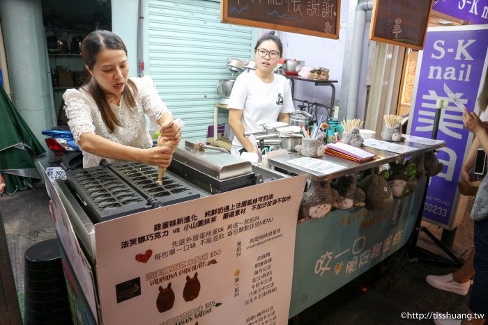 士林美食地下街美食推薦｜80號攤位大頭龍｜TOTORO豆豆龍進化版雞蛋糕