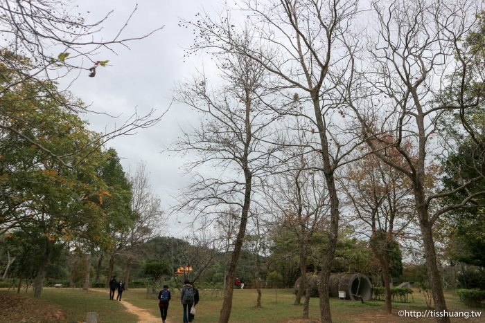 苗栗一日遊行程推薦｜明德水庫日新島｜客家圓樓｜功維敘隧道｜苗栗景點推薦