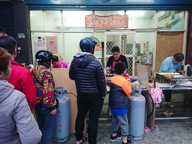 【楊家車輪餅】江子翠站平價美食，板橋在地老字號車輪餅