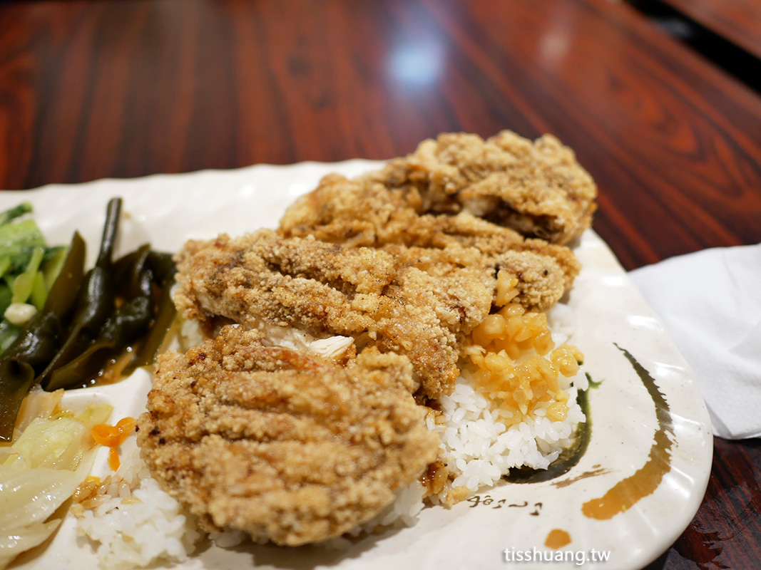 東區平價美食熱炒推薦｜隨意小吃｜超厚炸雞排必點｜捷運忠孝敦化站美食｜附菜單