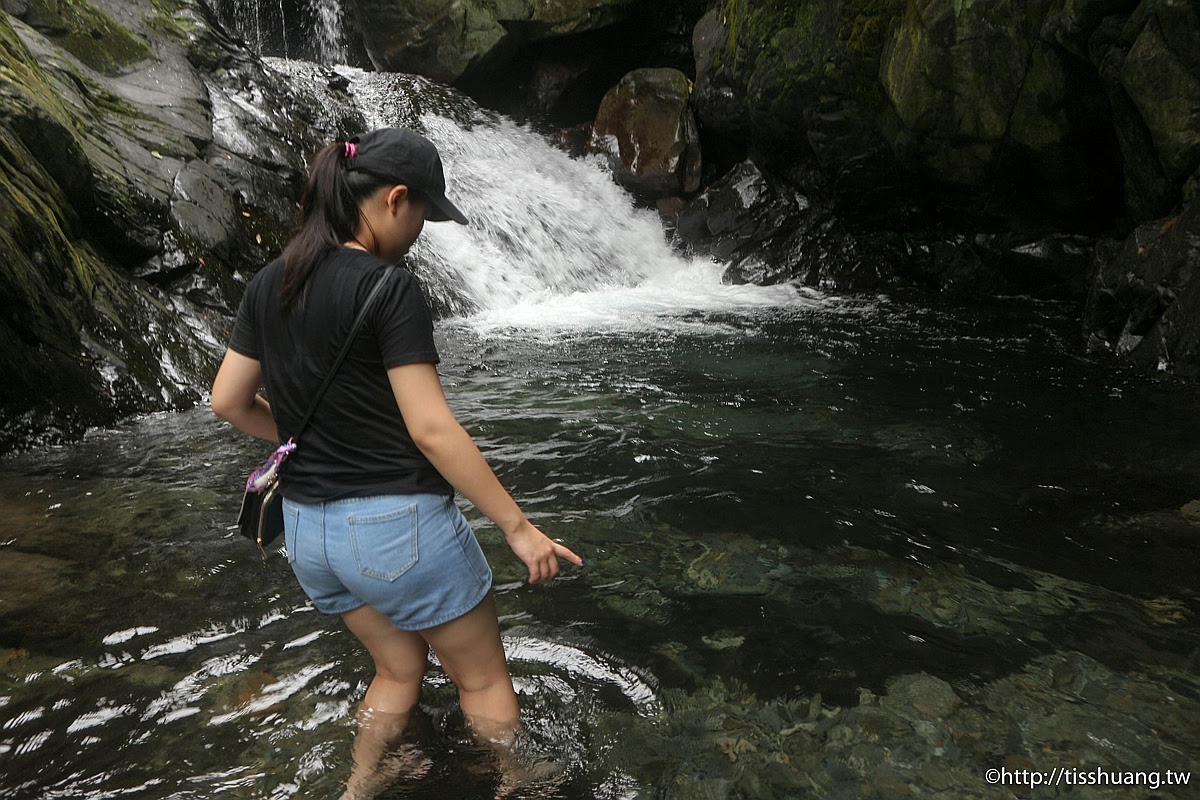 宜蘭夏天最夯的溪邊景點｜宜蘭冬山鄉新寮瀑布步道｜有如仙境般的避暑勝地