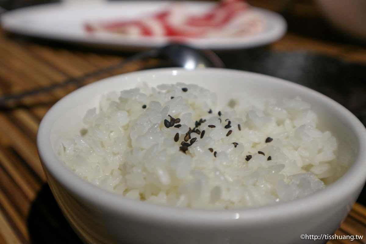 板橋新埔站火鍋推薦｜初鍋玉軒屋涮涮鍋｜肉多多不稀奇只有菜多多才健康