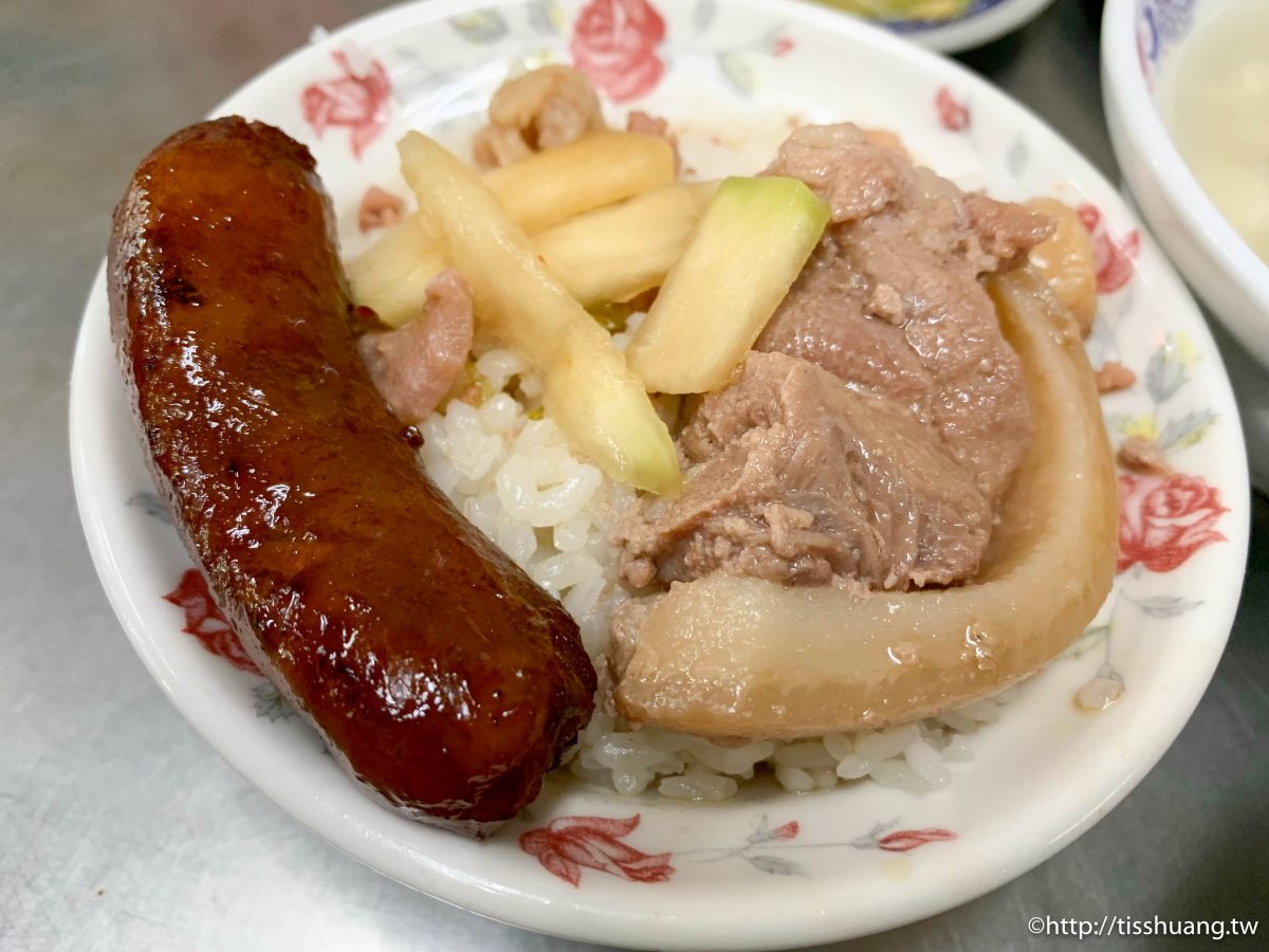 彰化市八掛山美食景點一次滿足｜老店朱爌肉飯25元｜彰化在地人都稱老朱爌肉飯