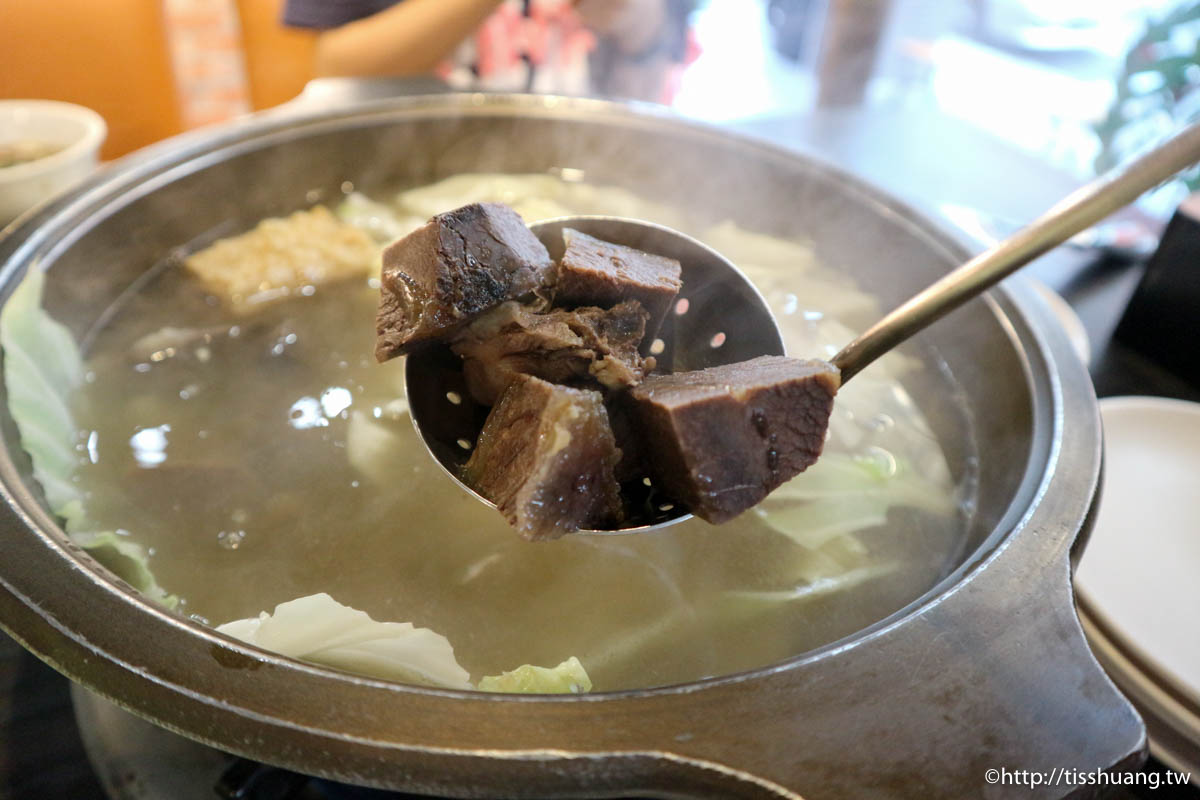 吉林路美食｜牛總涮涮鍋A5級台灣牛｜不用去台南也能吃到道地的台南溫體牛