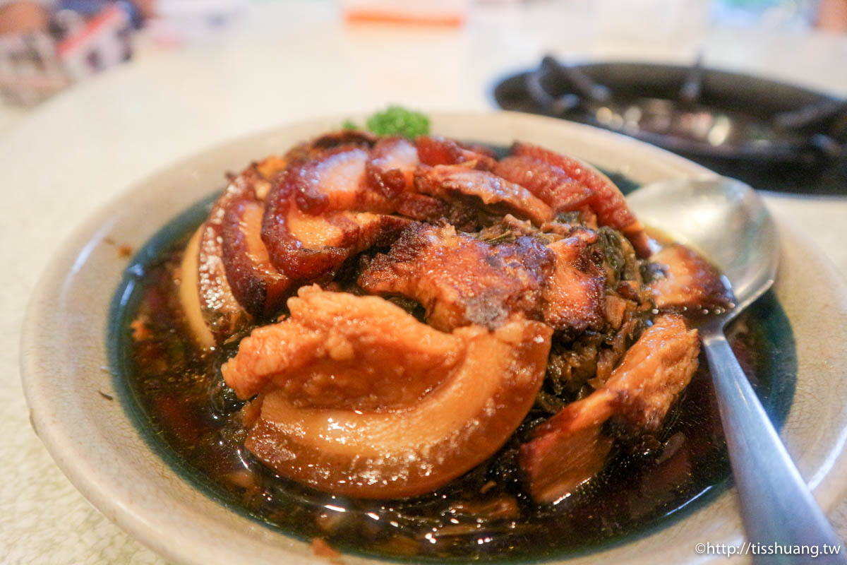 三峽滿月圓餐廳推薦｜有木里觀光土雞城｜夏天戲水吃飯的好地點