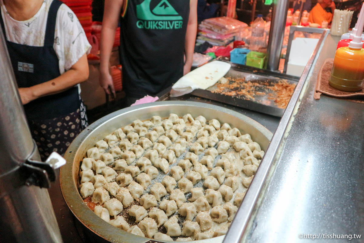 捷運三民高中站美食｜蘆洲夜市必吃美食｜楊家肉圓、汪派沙茶羊肉、洪記清蒸肉圓