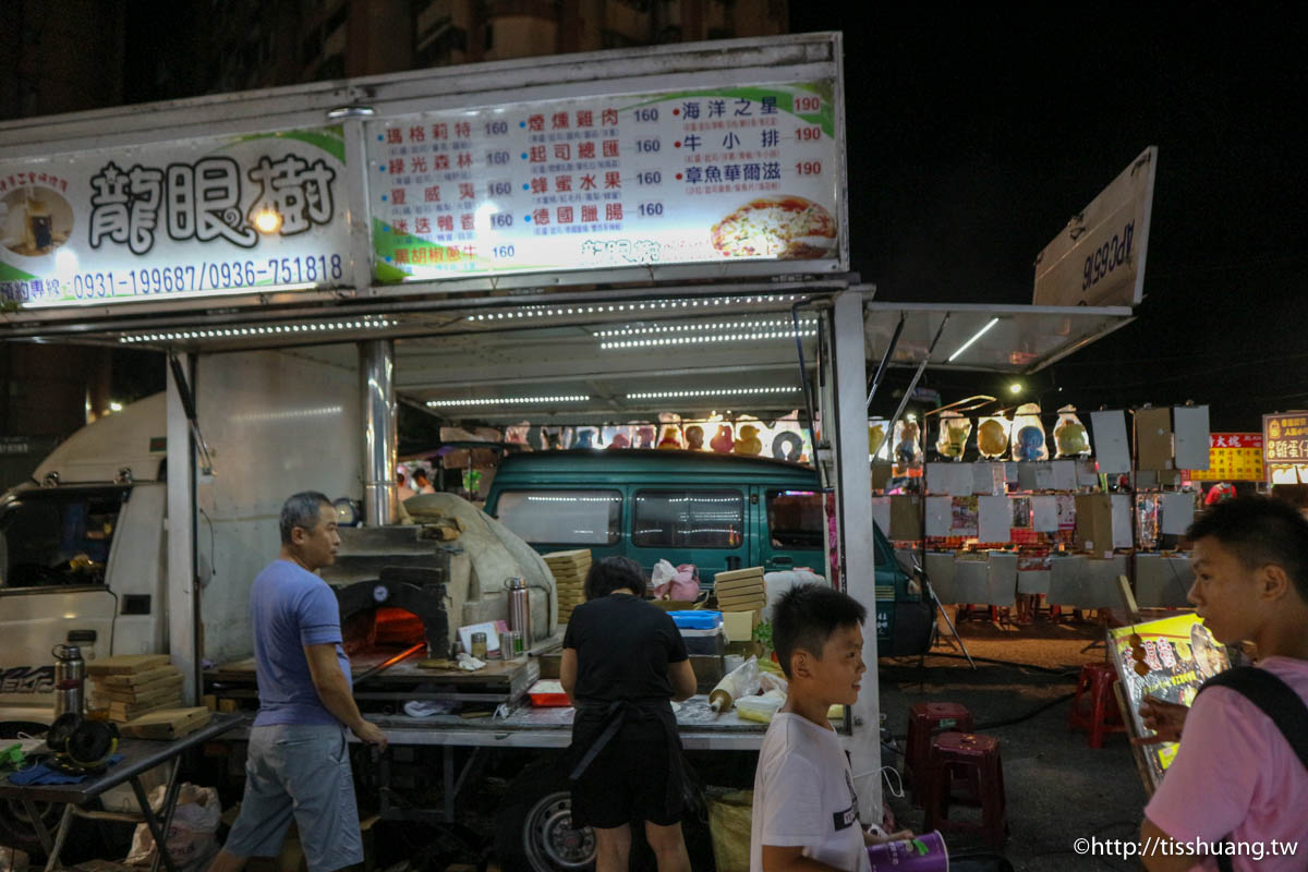 新北市三芝夜市｜各式經典台灣小吃｜有小時候回到鄉下逛夜市的感覺