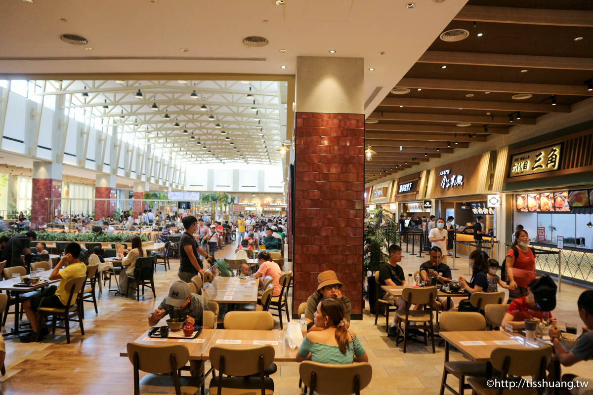 MITSUI OUTLET PARK 台中港｜台中三井OUTLET美食｜偽出國到日本逛OUTLET的感覺