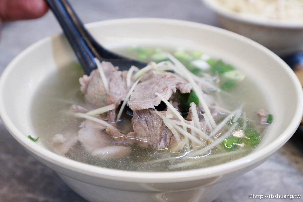 板橋四維路美食｜一品烏醋麵｜溫體豬骨仔肉湯一定要吃｜加熱滷味