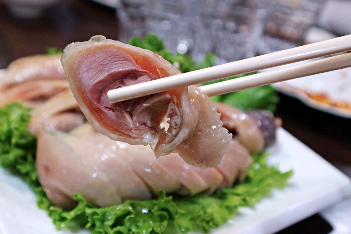 捷運南京復興美食(松山區美食)｜老罈香川味兒正宗川菜好吃到要一個月前就訂位｜五月天也是座上賓