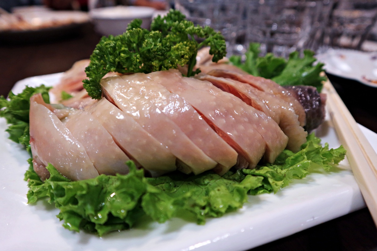 捷運南京復興美食(松山區美食)｜老罈香川味兒正宗川菜好吃到要一個月前就訂位｜五月天也是座上賓