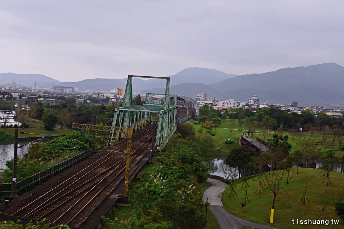 宜蘭冬山景點｜冬山河生態綠舟｜大樹公、神秘隧道媲美地中海山洞