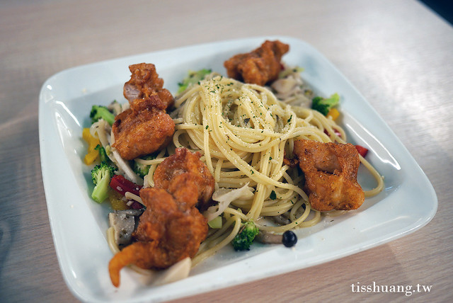 台大醫院附近美食｜哈燒小食堂｜平價義大利麵，各種口味都好吃｜上班族、學生最愛｜附菜單