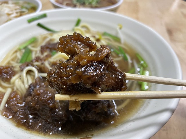 宏霖小吃部｜台中梨山和平區美食｜不是只有豐原才有好吃的排骨酥