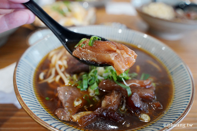 東館牛麵食館｜捷運南京復興美食｜真材實料的牛肉麵